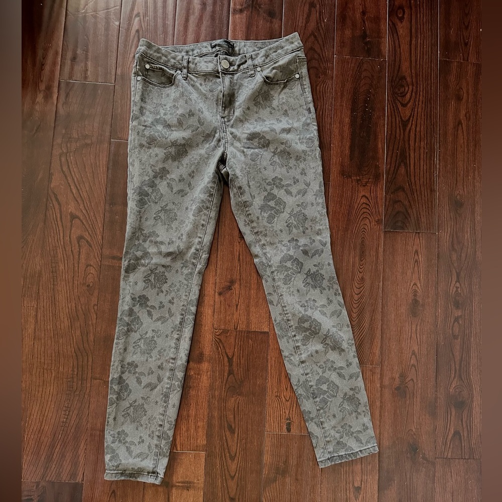 Grey and black rose pattern jeans